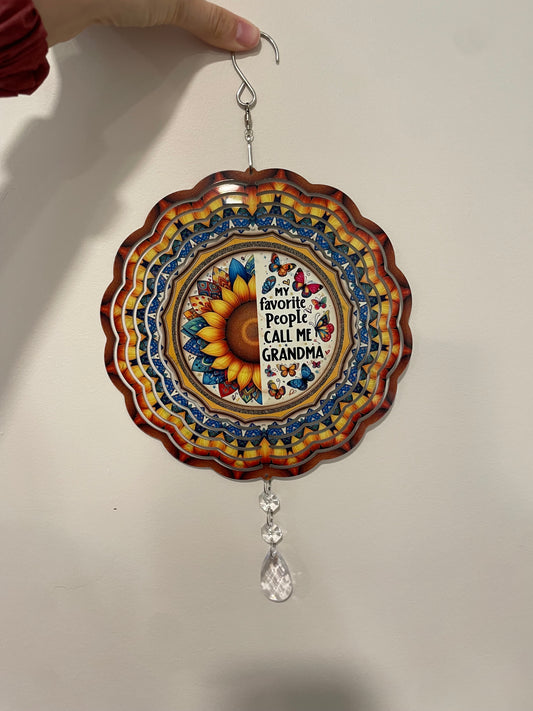 Grandma wind spinner